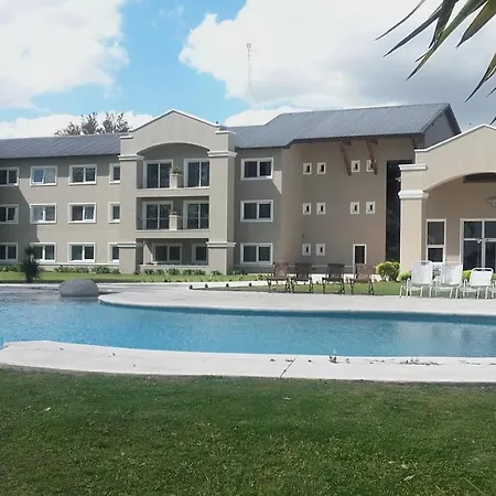 Howard Johnson Resort & Convention Center Ezeiza-2